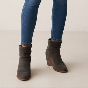 Diba Dark Gray Suede Ankle Boots- Size 9 NEW